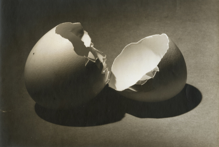 George A. Eisenman - Broken Egg George A. Eisenman - Broken Egg