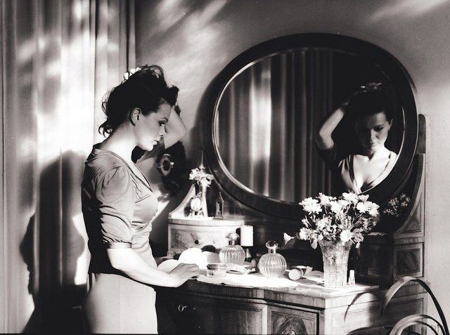 Stanko Abadžic - Woman and Mirror Stanko Abadžic - Woman and Mirror