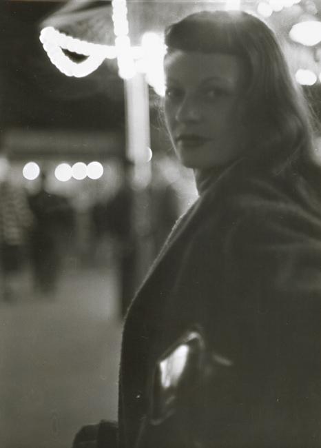 Robert Doisneau - Christiane Chevalier at Ivresse, Foire du Trone