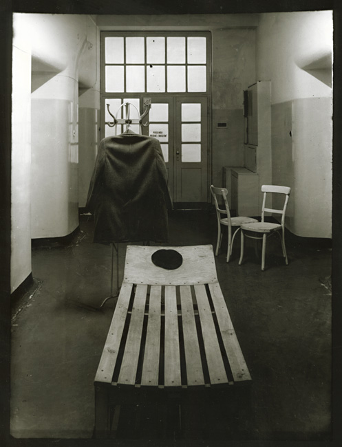 Petr Helbich - Bench in Room Petr Helbich - Bench in Room