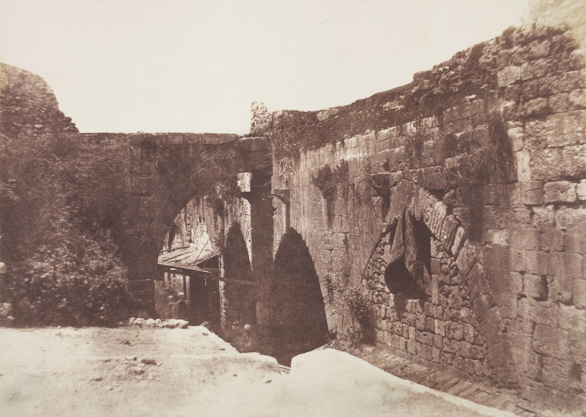 Auguste Salzmann - Jérusalem, Enceinte de l’hôpital des Chevaliers de Saint-Jean Côté Sud
