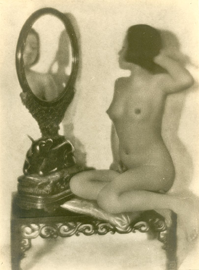 Heinz Von Perckhammer - Macao Female Nude