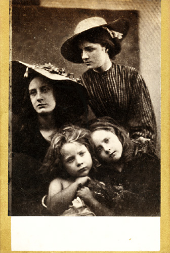 Julia Margaret Cameron - Summer Days (May Prinsep, Freddy Gould, Lizzie Koewen, Mary Ryan) Julia Margaret Cameron - Summer Days (May Prinsep, Freddy Gould, Lizzie Koewen, Mary Ryan)