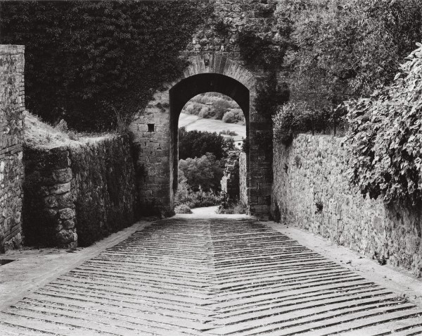 Paula Chamlee: Monteriggioni, Tuscany, 2000. Silver chloride contact print, 8 x 10 in. (203 x 254 mm), 2000/2000, on original mount. 16749. Paula Chamlee: Monteriggioni, Tuscany, 2000. Silver chloride contact print, 8 x 10 in. (203 x 254 mm), 2000/2000, on original mount. 16749.